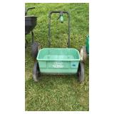 SCOTTS SPREADER