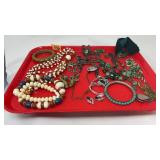 TRAY OF ASST COSTUME JEWELRY