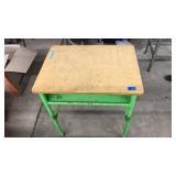 WOOD TOP & METAL SCHOOL DESK