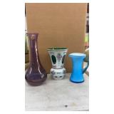 BLOWN GLASS VASES & 1 PITCHER