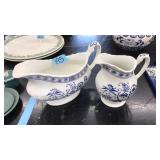 J&G MEAKIN NORDIC GRAVY BOWL & CREAM PITCHER