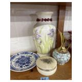COLL OF DECORATIVE HOUSEHOLD