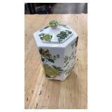MASONS ENGLAND LIDDED JAR