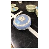 WEDGEWOOD WHITE ON BLUE LIDDED TRINKET BOX JASPER
