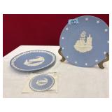 2 WEDGEWOOD COMMEMORATIVE PLATES
