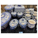 TEMP-TATIONS DISHWARE/ SERVINGWARE SET