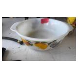 ANCHOR HOCKING FIRE KING 1 1/2 QT CASSEROLE DISH