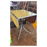 VNTG. KITCHEN TABLE, DROP LEAF SIDES
