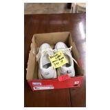 MENS PUMA SNEAKERS, SIZE 11