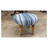 12' ROUND 4 LEG FOOT STOOL