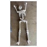 PLASTIC SKELETON 5FT