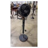 FLOOR FAN