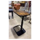 ADJUSTABLE HEIGHT END TABLE