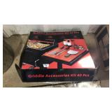 GRIDDLE ACCESSORIES KIT, 40 PC NEW