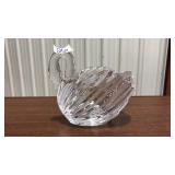 VANDERBILT 24% CRYSTAL SWAN VASE
