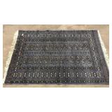 DECORATIVE AREA RUG