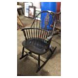 ANTIQUE GRANDMOTHERS ROCKING CHAIR