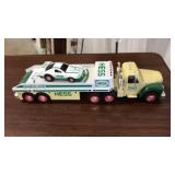 HESS FLATBED TRUCK W CAR, 2002
