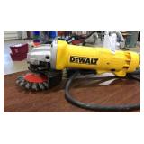 DEWALT RIGHT ANGLE GRINDER