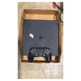PLAY STATION 4 WITH CONTROLLER
