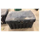 LOCKING PLASTIC STORAGE TOTE