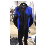 FLIPPERS, MASK AND WET SUIT SIZE LARGE