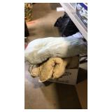 LOT OF BEDDING