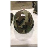 US PASGT HELMET WITH WOODLAND CAMO COVER