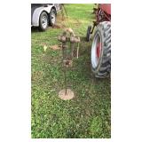 BLACKSMITH POST VISE ON STAND, NO.10, 4" JAWS