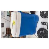 IGLOO ICE CUBE COOLER