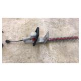 CRAFTSMAN ELECTRIC HEDGE TRIMMER