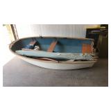 9FT DYER DHOW SAIILING DINGHY: MASSACHUSETTS
