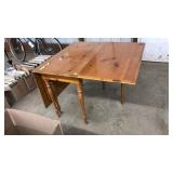 MAPLE DROP SIDE DINING TABLE