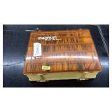 TACKELBOX WITH ASST. STRING