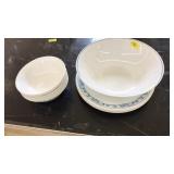 CORELLE DISH SET: BOWLS, PLATES, SERVING BOWL