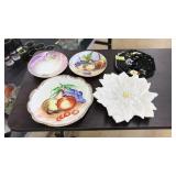LOT OF PORCELAIN PAINTED PLATES