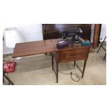KENMORE SEWING MACHINE & TABLE W/ACCESSORIES