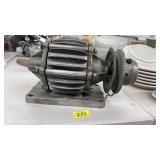INDUSTRIAL SPEED REDUCER