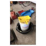 OIL PAN AND BUCKET OF SWEEP COMPOUND
