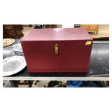 PAINTED WOOD STORAGE CHEST
