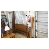QUEEN SIZE BED: HEADBOARD/FOOTBOARD