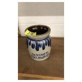 SALTGLAZED POTTERY CROCK: SEAFORD DELAWARE