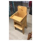COMMUNITY DOLL HIGH CHAIR