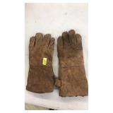 WELDING GLOVES