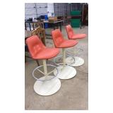 3 RETRO SWIVEL BAR STOOLS