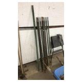 LOT OF STEEL FENCE T-POSTS