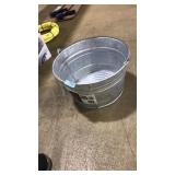 GALVANIZED 4GAL SCRUB TUB