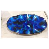 DECORATIVE BLUE OVAL PLATE CENTERPIECE