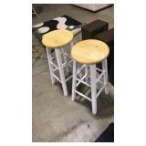 PAIR OF WOOD BAR STOOLS