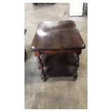 ETHAN ALLEN PINE TIERED ACCENT TABLE
